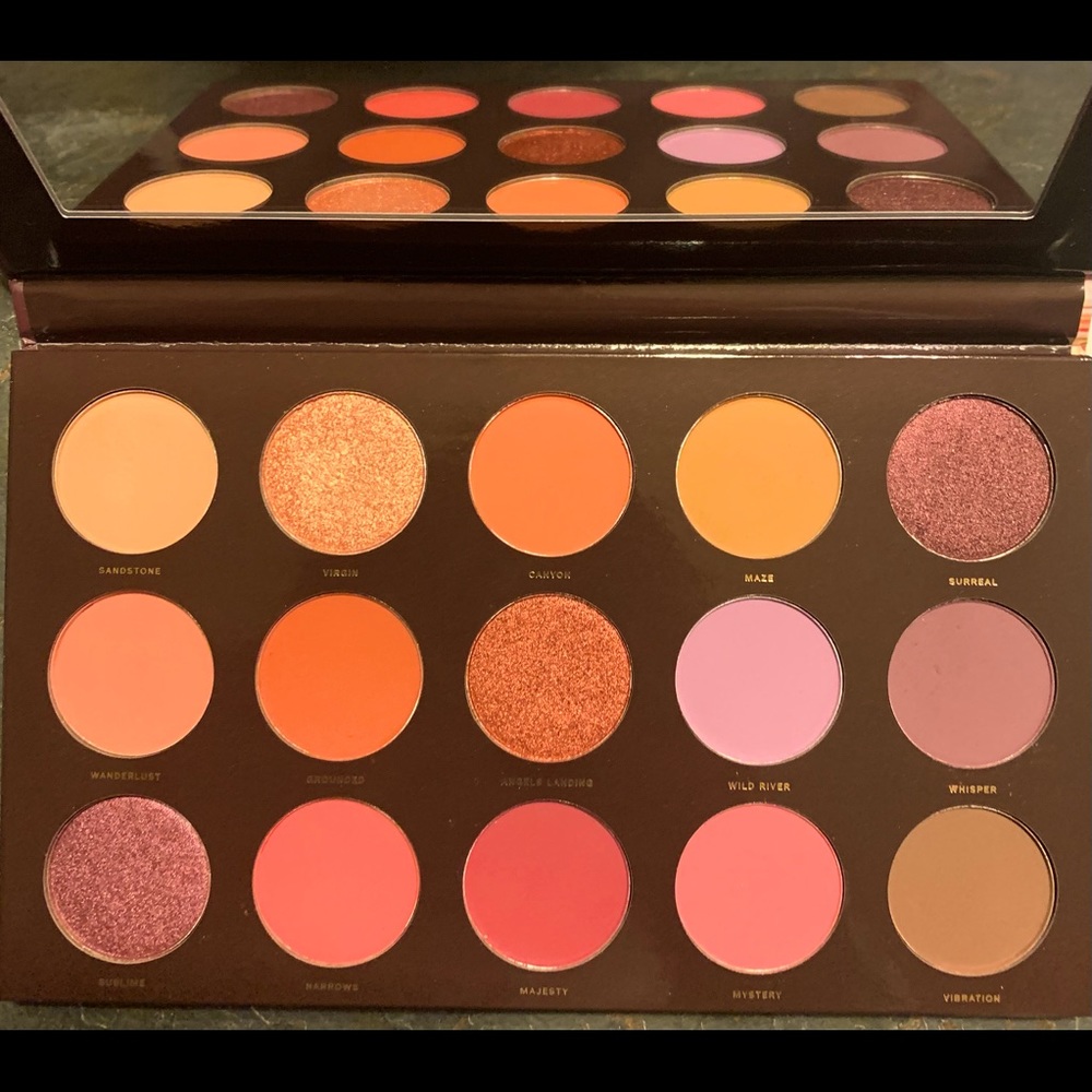 HipDot Zion Eyeshadow Palette